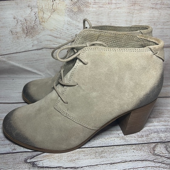 Toms Ankle Booties Chukka Taupe Gray Suede Lace Up Heels Women's Shoes Size 10 - Picture 4 of 8